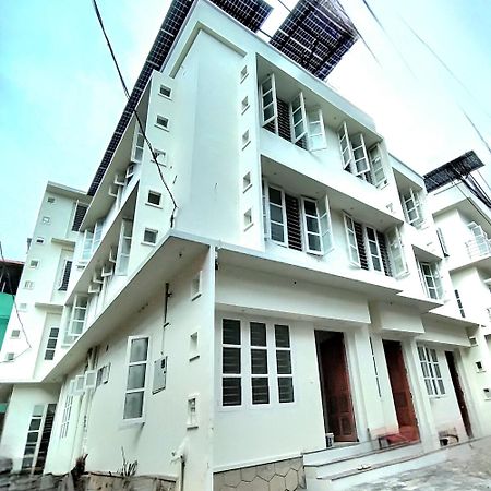 Sivasarass Rooms Thiruvananthapuram Exterior foto